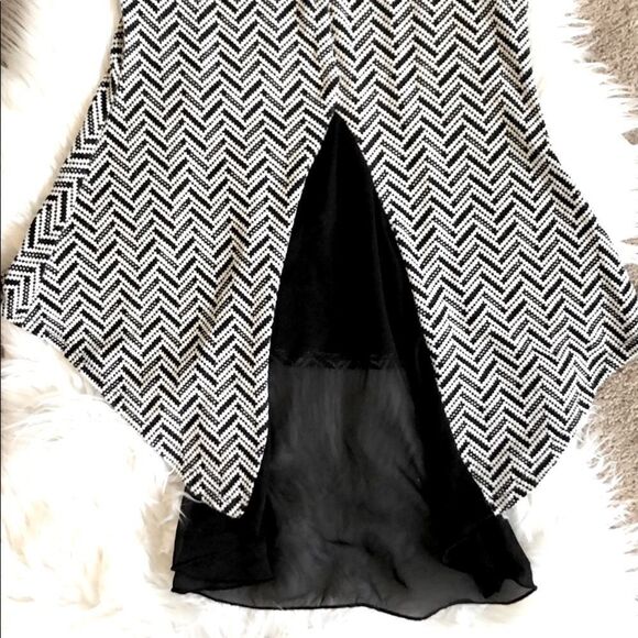 Woven Tank Top  - Picture 6 of 7